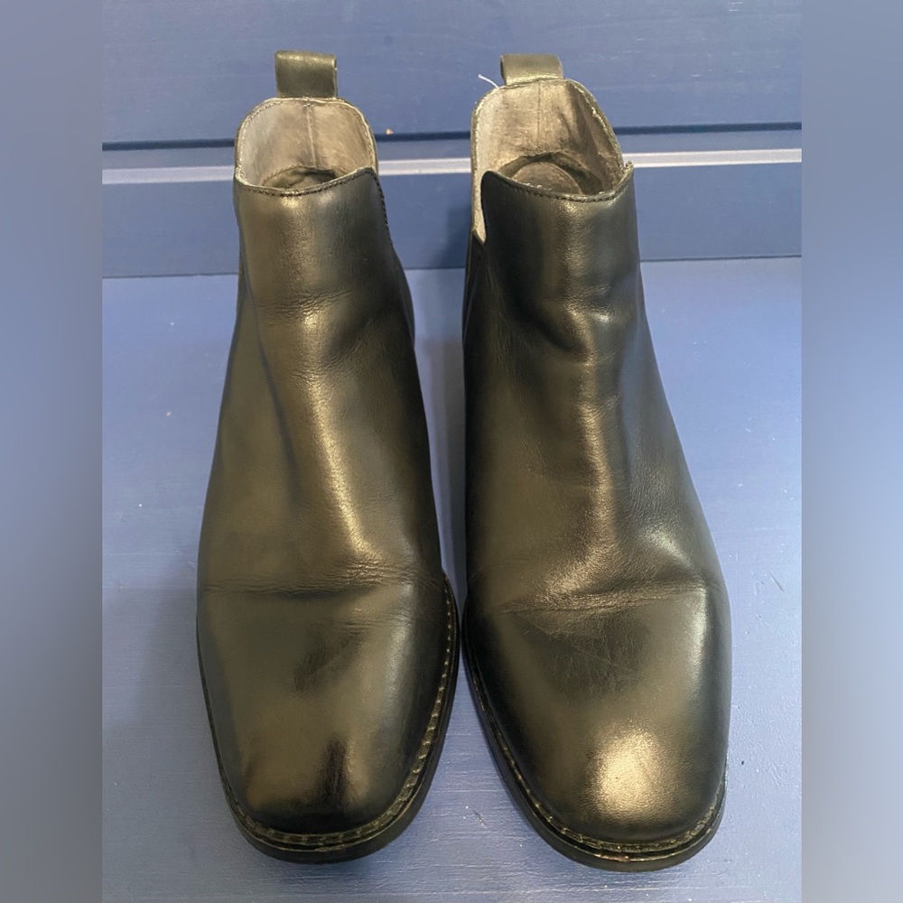 Seychelles black leather slip on ankle boots with rounded toe - Women’s size 7